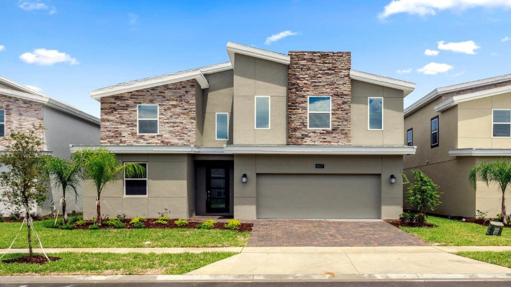 Enchanting Moana & Hogwarts Rooms Close to Parks, Kissimmee