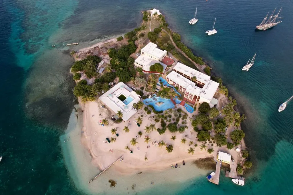 Hotel on the Cay, Hotel in Christiansted