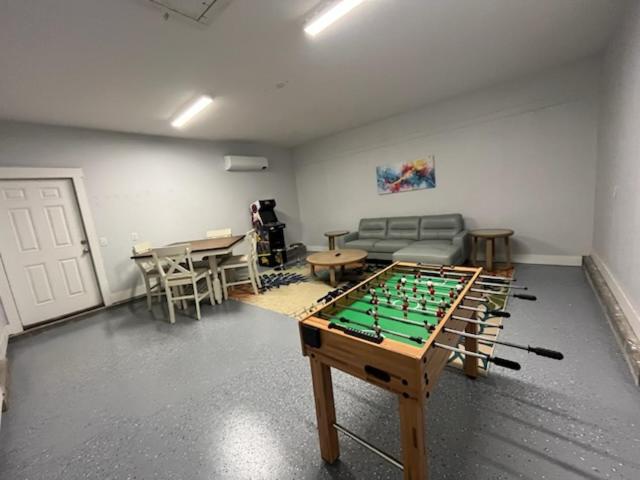 Charming Retreat, a Short Walk to Laguna Beach, with Room for 10!, Sunnyside