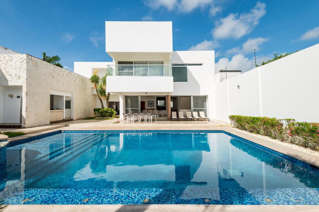 Villa Luxury White en Playa del Carmen - Alberca privada - Lujo - 5 Habitaciones - 1