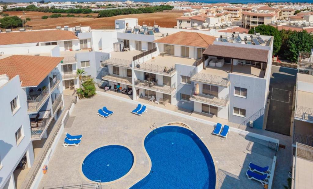 Serenity Apartment with Pool, Paralimni