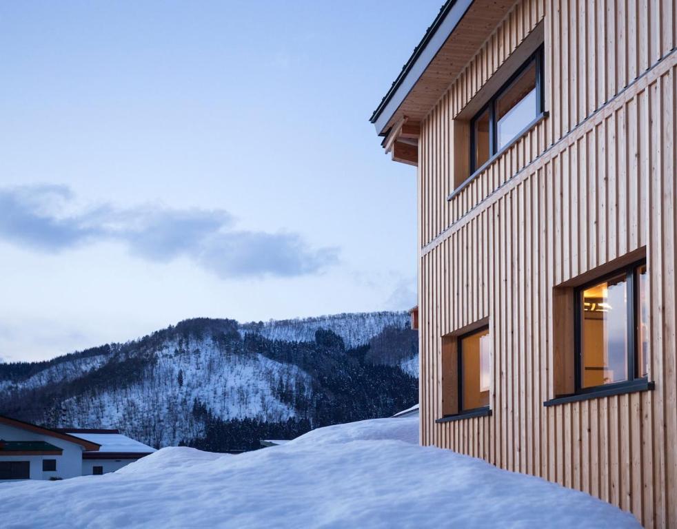 2 Bedroom with spectacular views, Nozawa Onsen
