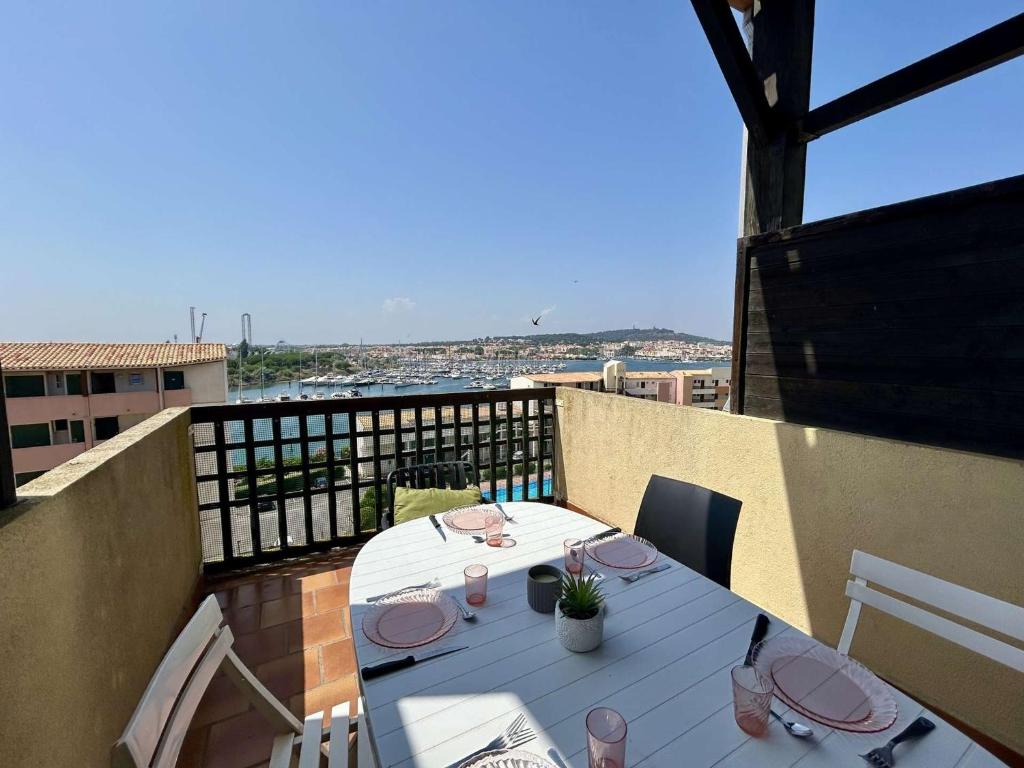 Appartement T3 au Cap d'Agde avec piscine et vue sur port - FR-1-249-450, Cap d'Agde