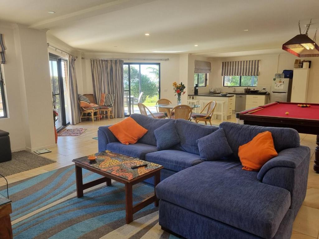 Birdsong at Dolphin Cove, Tura Beach