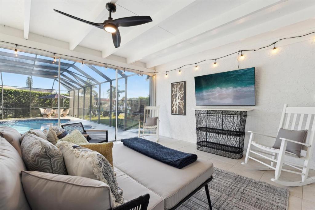 307 Brightwaters Dr, Cocoa Beach