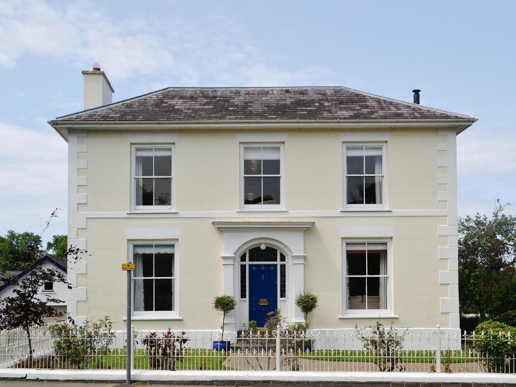 Awelfa - On7, Aberaeron