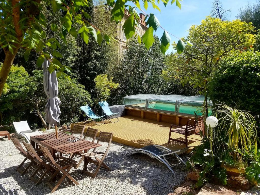 Cottage with swimming pool - 3