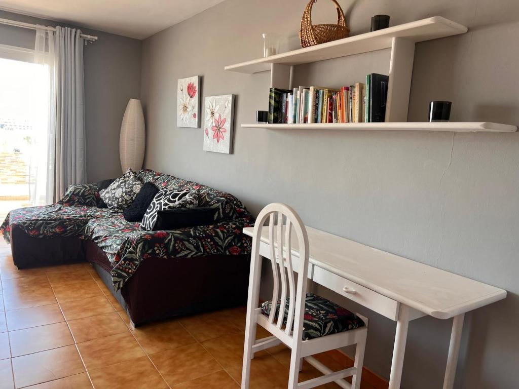 DARUMA APARTMENTS 1-Bedroom Apartment with Sea Views - 4