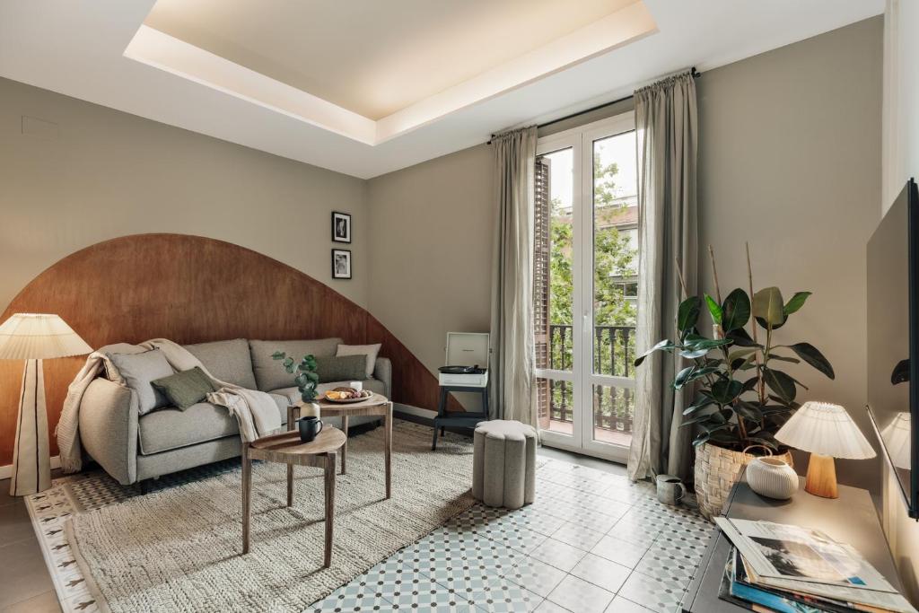 Caris - 2 bedrooms and balcony in Les Corts, Barcelona