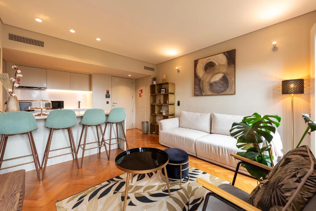 Elegant Duplex Apt in Downtown, Porto