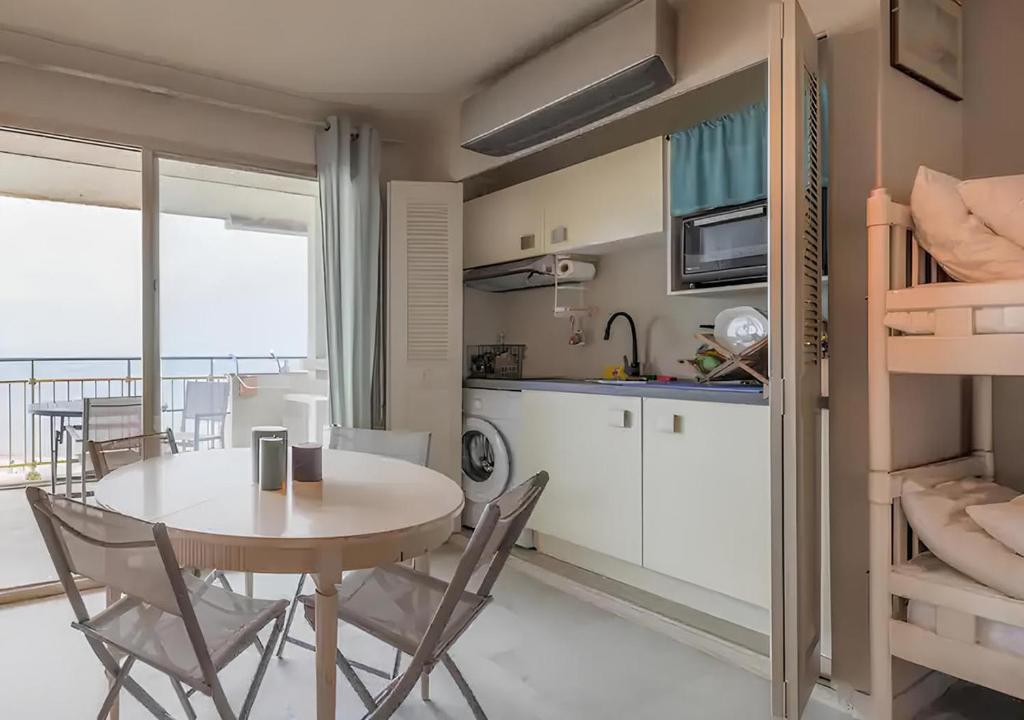 Cap d'Antibes Studio et terrasse face à la mer - 5