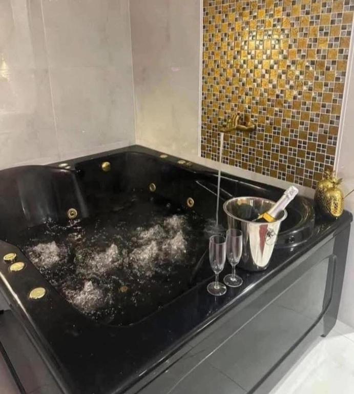 Jacuzzi studios 777, Palanga