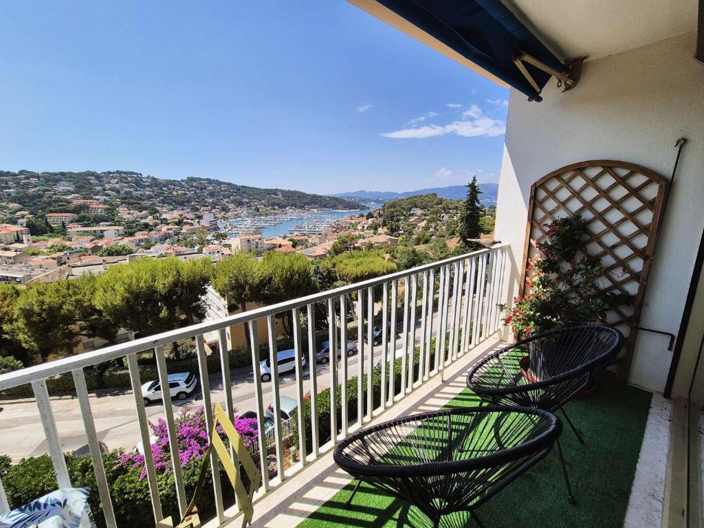 Piscine, Wi-Fi, climatisation, garage privatif, terrasse, plages et commerces à pied - 2