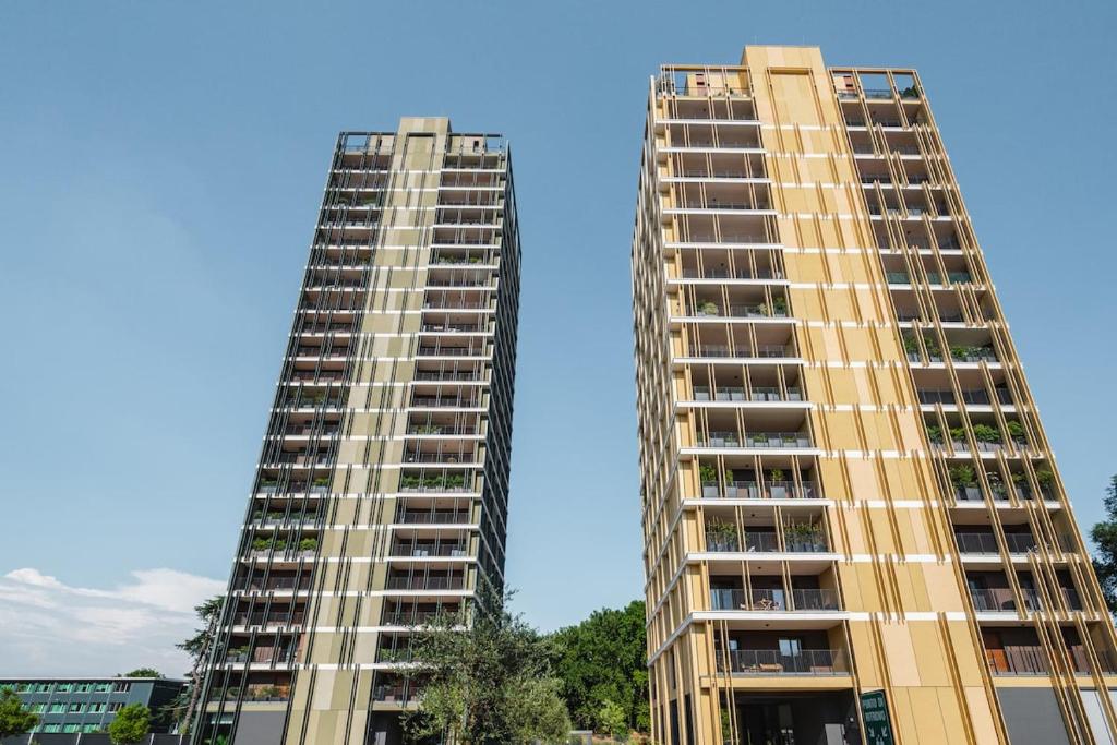 Park Towers 15 - Design - Large Terrace - AC - 4