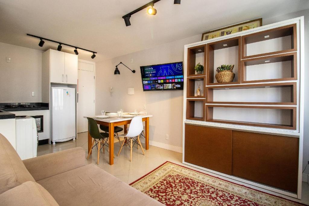 POS84 - Flat, Climatizado, Centro, Wi-Fi, Balneário Camboriú