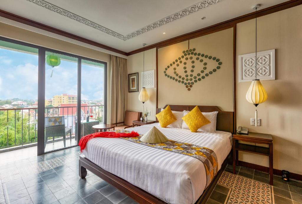 Khách Sạn Cozy Savvy Boutique Hội An