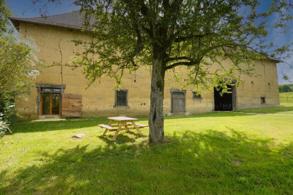 La Bergerie gîte de charme au calme lac de Paladru - 2