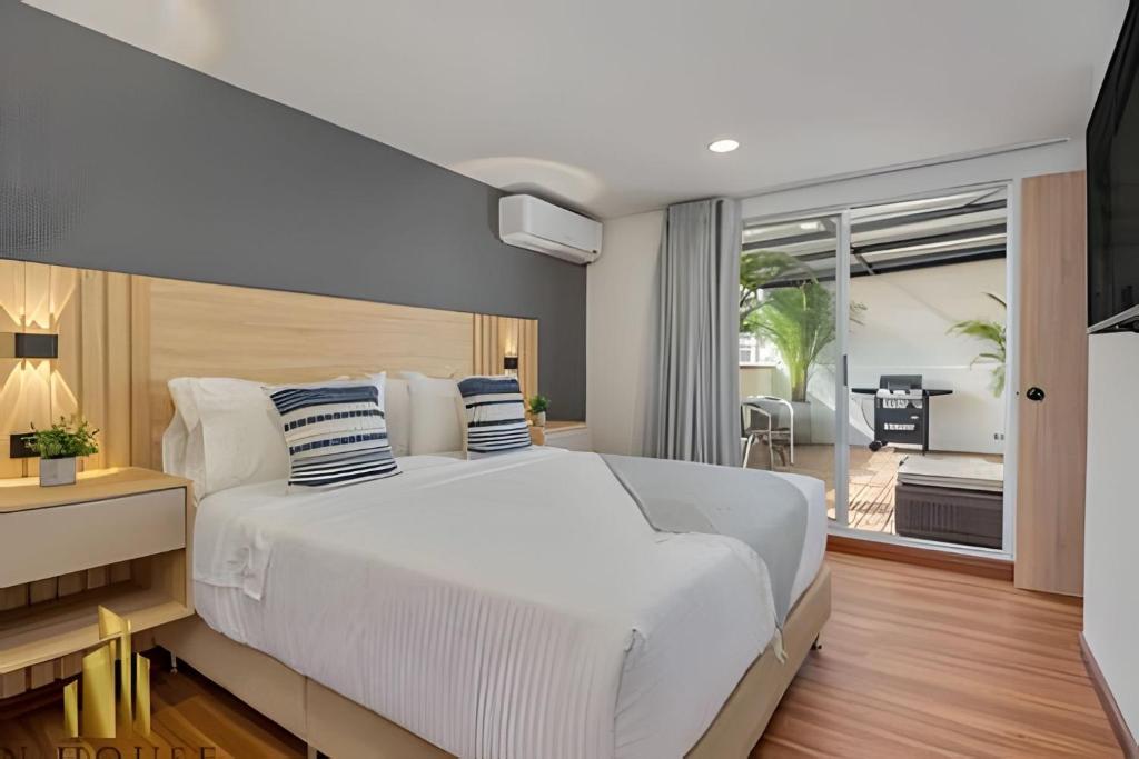 Aria Living 502 - Lujo y amplia terraza en Laurele - 4