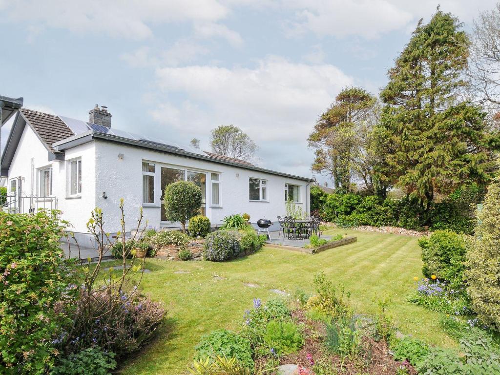 Chimings, Wadebridge