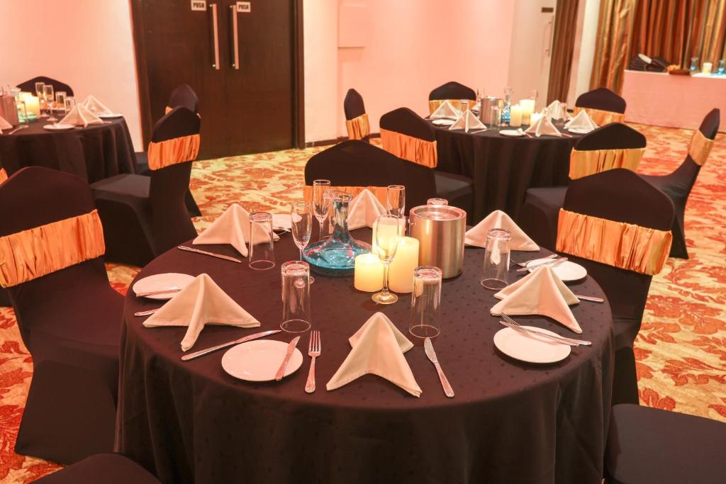 Banquet hall
