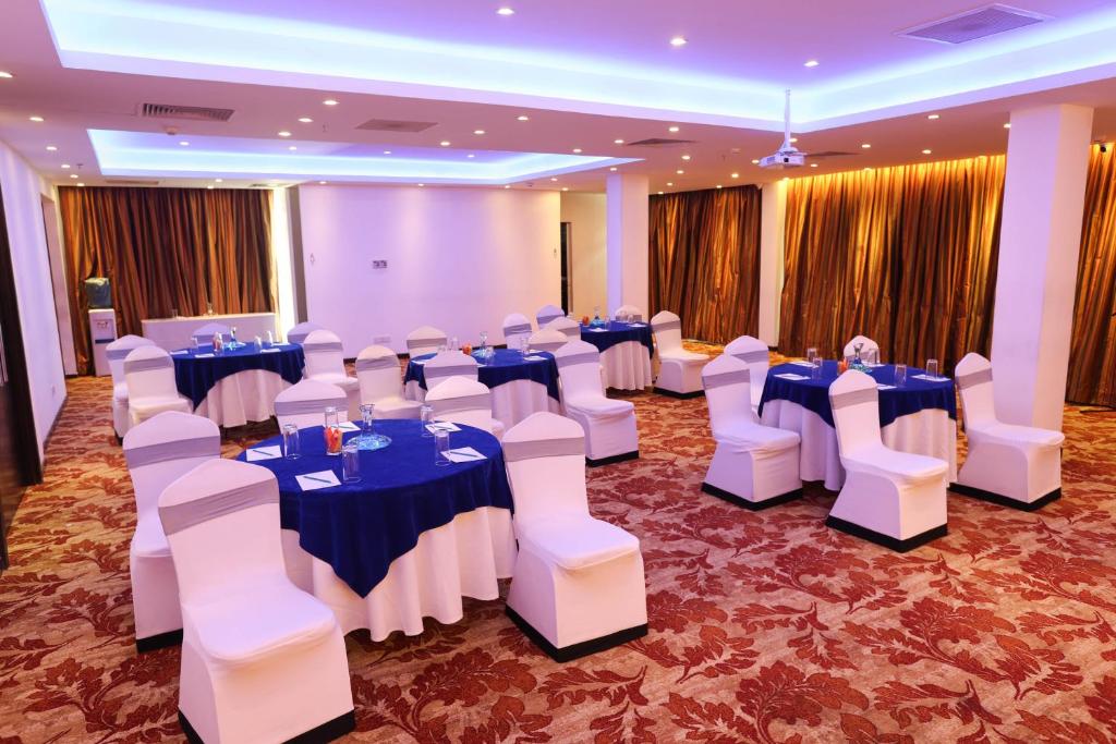 Banquet hall