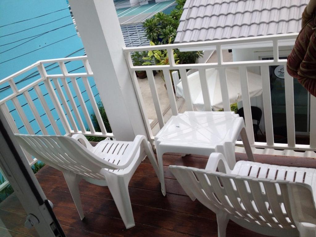Balcony/terrace, Koh Larn White House in Pattaya