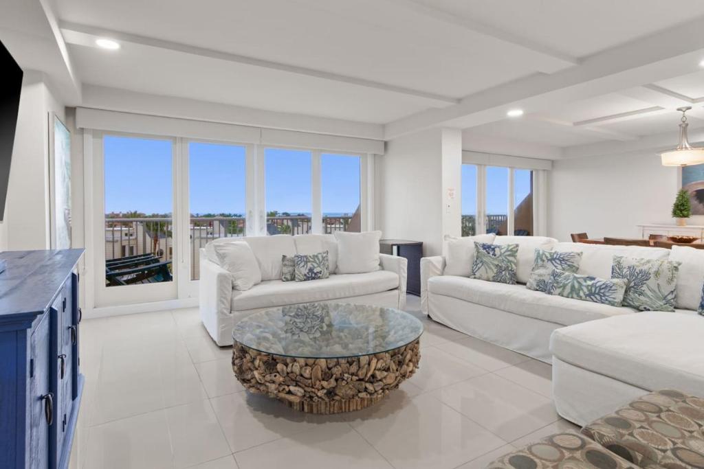 Beachy Vibes at Solare Tower, South Padre Island