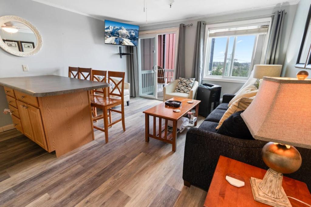 ML244 Mountain View EZ Parking WiFi Near Village, Snowshoe