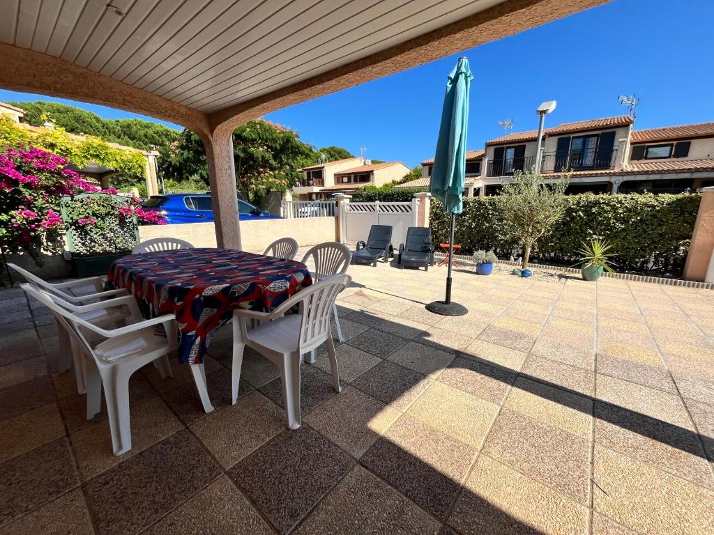 Domaine de vacances TAMARIS, à 600m de la plage, villa 3 chambres et séjour clic clac, wifi, cuisine climatisée, 7 couchages animations et piscines en supplément - LRTAMS10 - 3