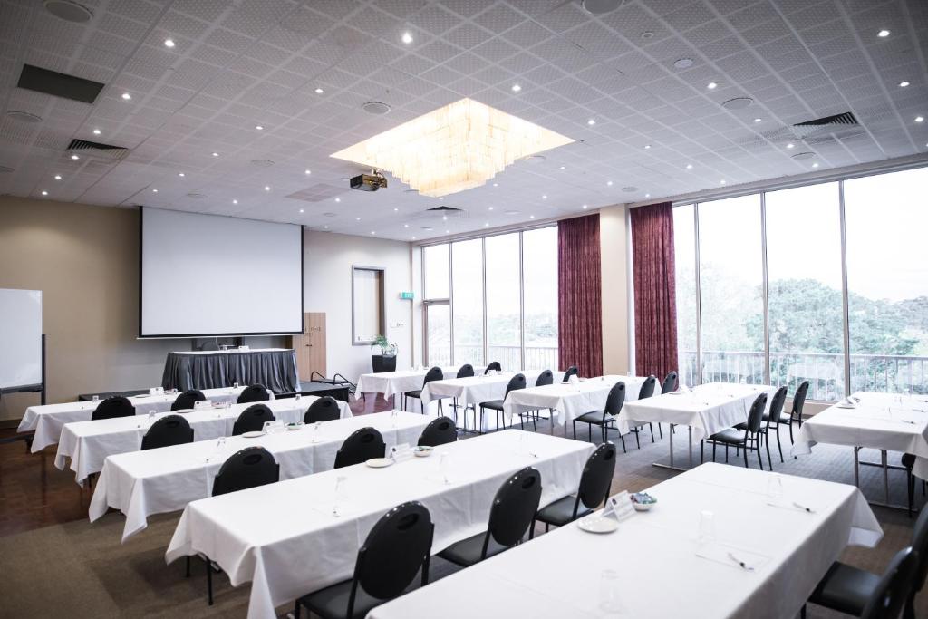 Tárgyalóterem/bálterem