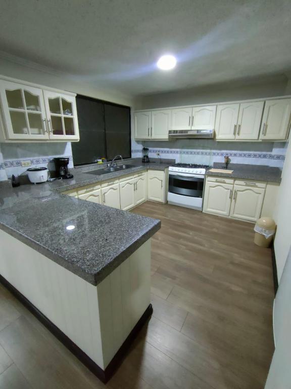 Elegante y exclusivo departamento para 8 personas - 2