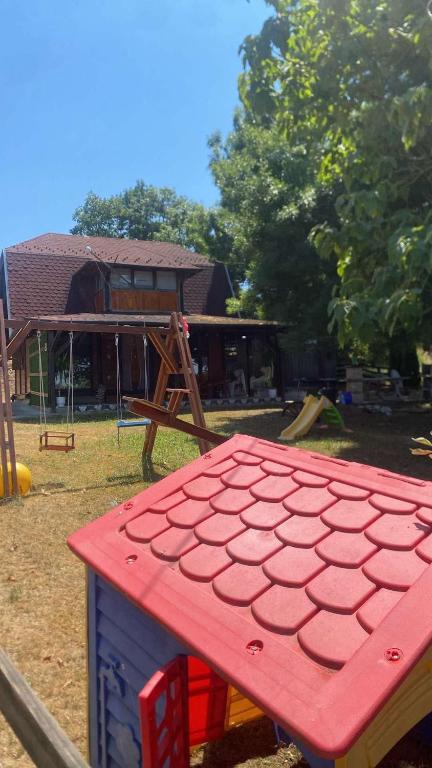 Gružanski Biser, Knić