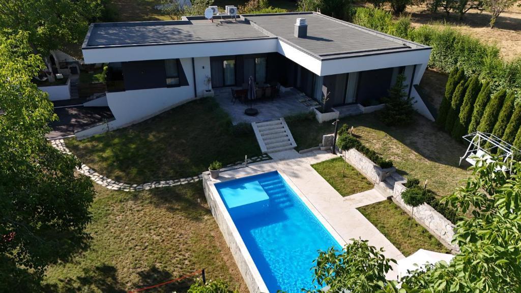 Rent Your Family Retreat in Novi Sad - 4
