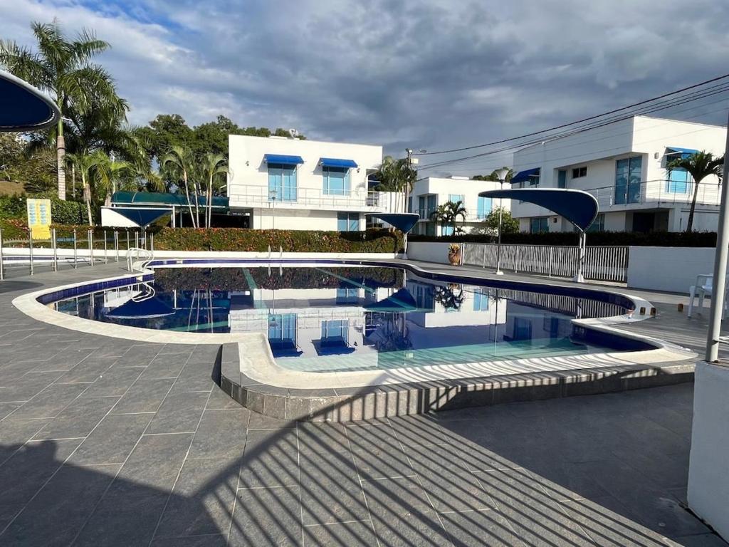 Vacaciones en familia - Piscina, confort y descanso - 2