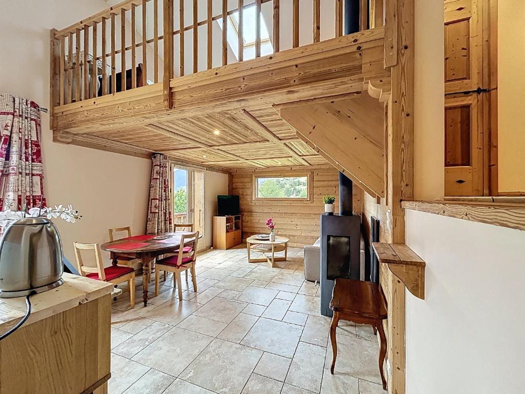 Appartement 2 chambres, mezzanine, vue Mont Blanc, proche village, parking - FR-1-560-164 - 4