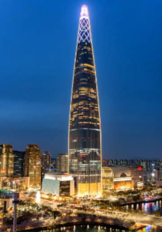 도심 속 힐링 아차산역 3분, 성수역 15분, 조용한 휴식공간 (Urban Retreat 3-Min Walk from Achasan Station, 15-Min to Seongsu, Tranquil Space for Relaxation)