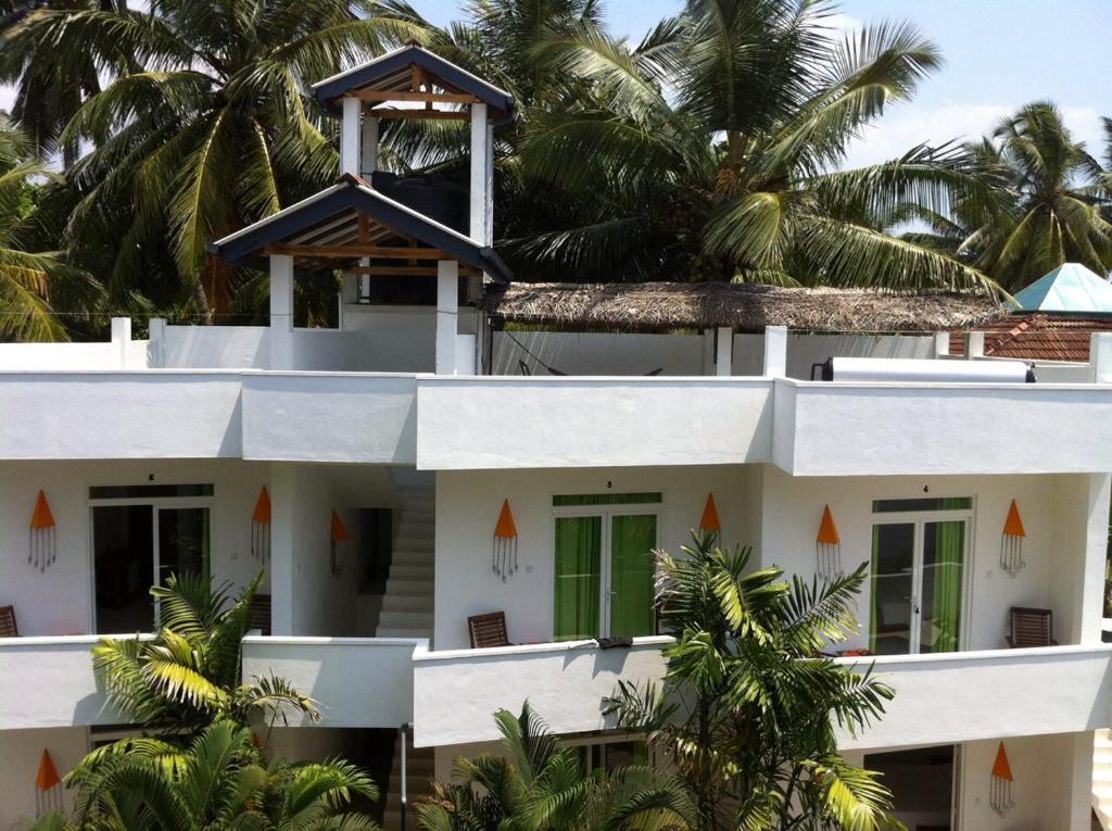 The Bed — Hotel in Hikkaduwa