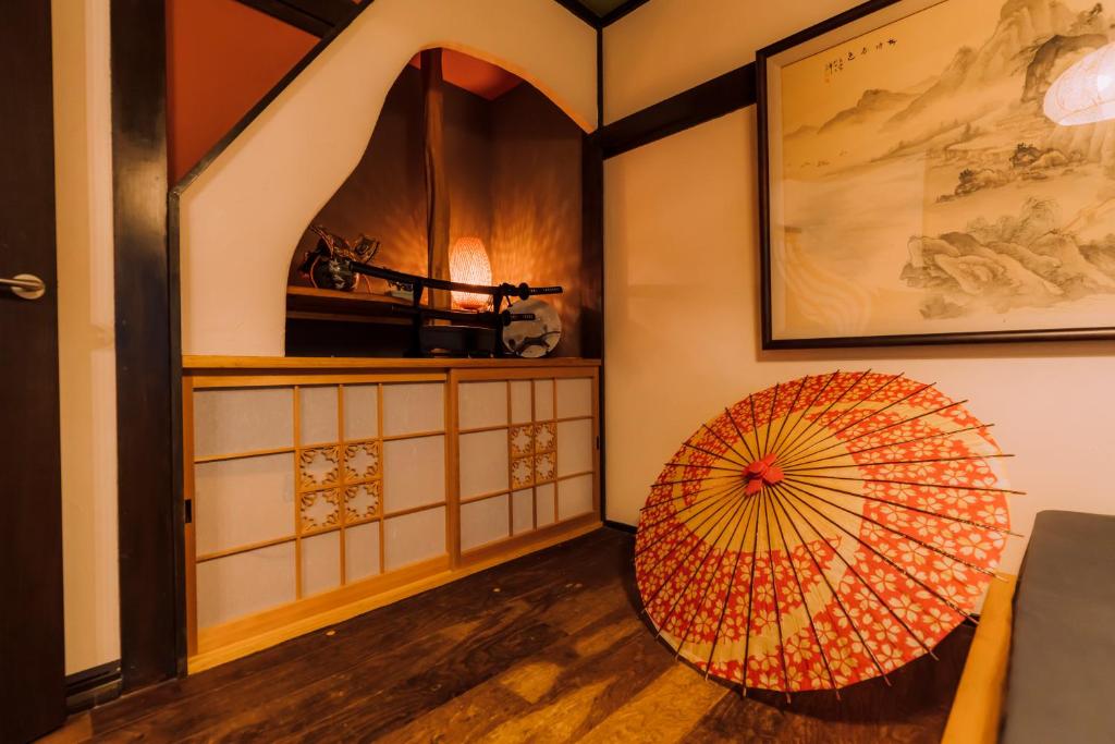 Tennoji Ninja House | Sleeps 16 | 4BR · 3 Baths