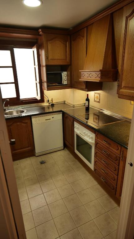 Cosy Apartment in Puerto Duquesa - 2