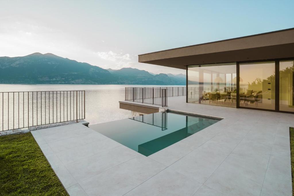 LUXE VISTA Lakeside Villa Brenzone - 2