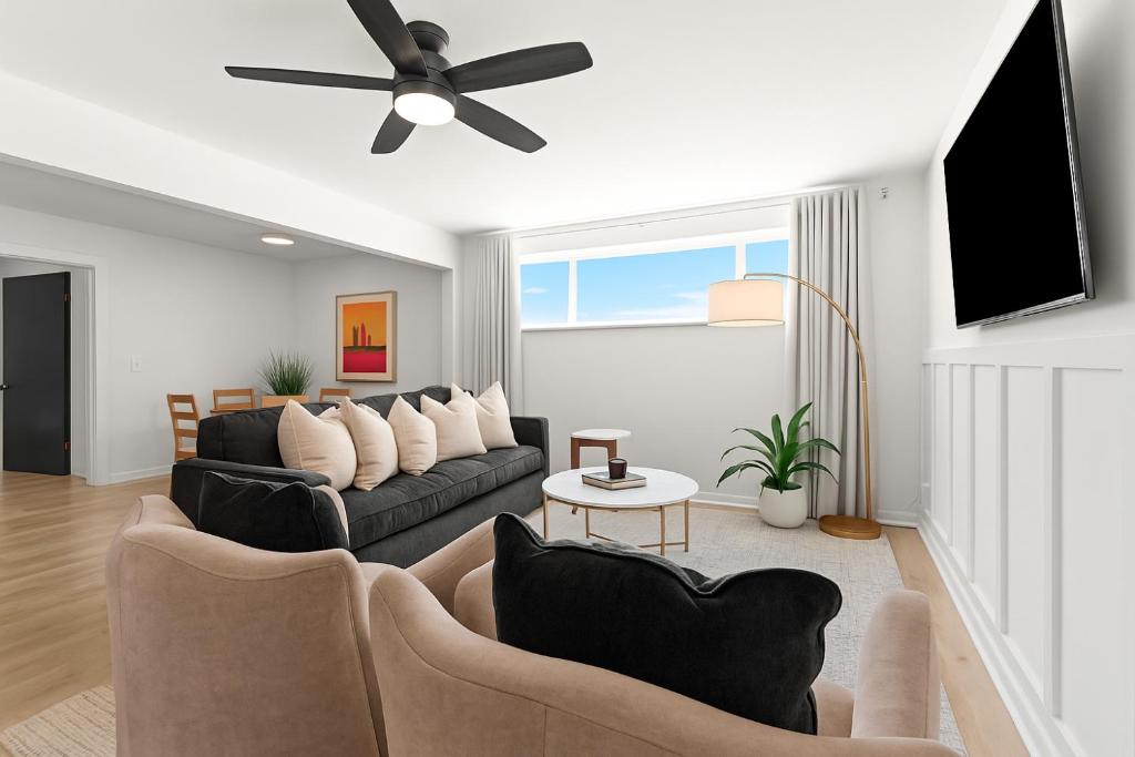 Bright & Spacious Flat Near the Heart of Royal Oak, Royal Oak