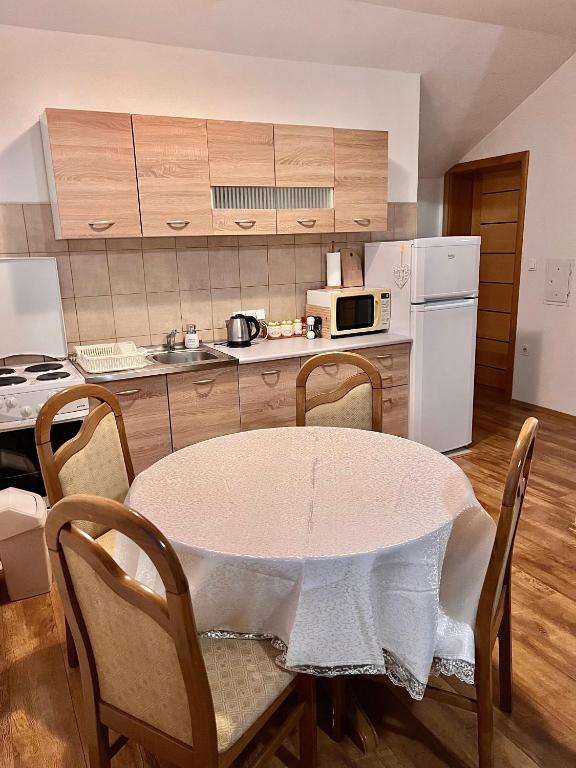 BIG Apartment 3 Bedrooms - 5