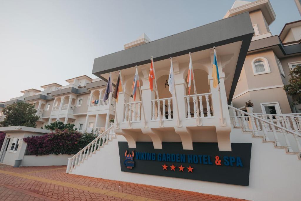 Viking Garden Hotel — Hotel building in Kemer