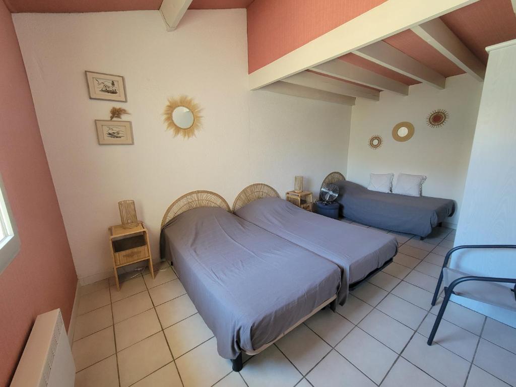 Villa 5 couchages 2 chambres belle terrasse d'angle piscine commune dans résidence sécurisée à 200m de la mer LRMA2A - 5