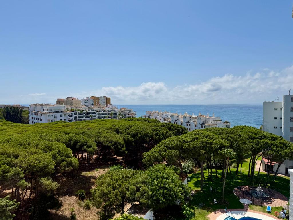 Sea Views Studio Calahonda - EaW Homes - 5