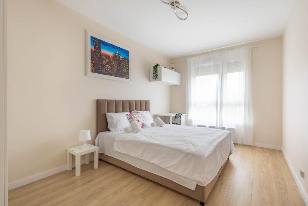 Miedza Apartament - Targówek, Metro Trocka, Varsavia