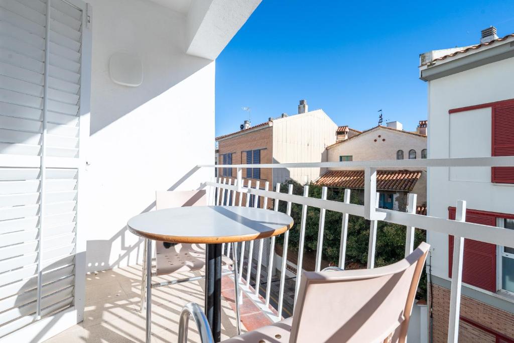 Hauzify I Apartament Riera - 5