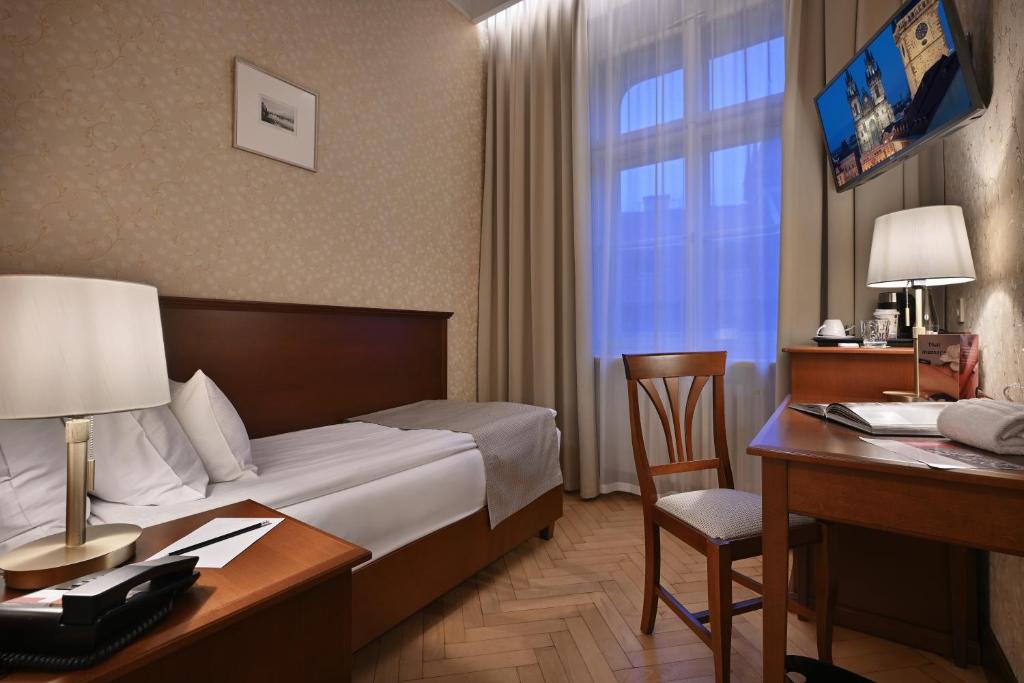 Hotel Rott — Hotel rooms in Prague, Prague