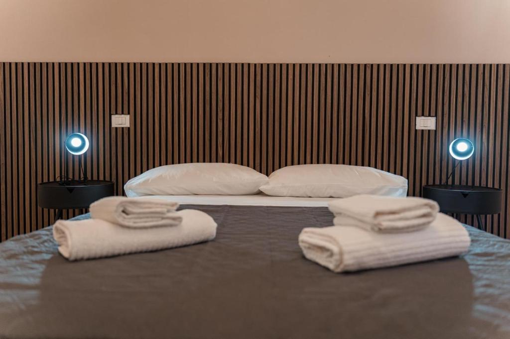 Comodo Room, Isola Sacra