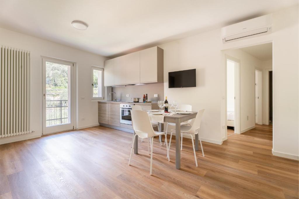 GARDA LIVING APARTMENTS Torbole 2 - 3
